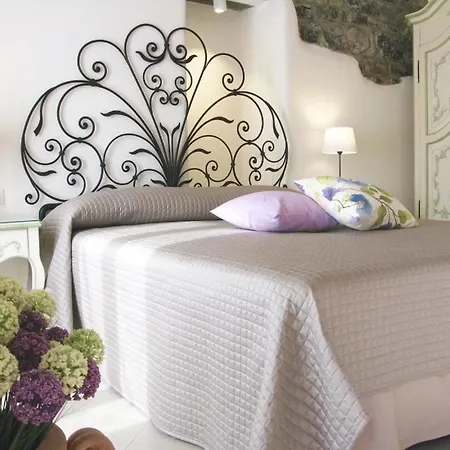 Casa Contrada Bella 3* Βαρένα