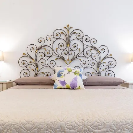 Πανσιόν Casa Contrada Bella 3*
