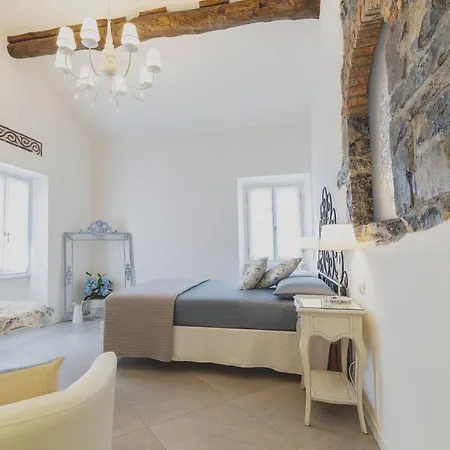 Casa Contrada Bella 3* Βαρένα