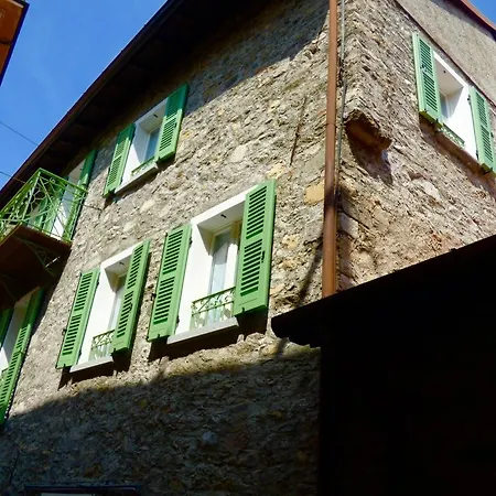Πανσιόν Casa Contrada Bella 3*