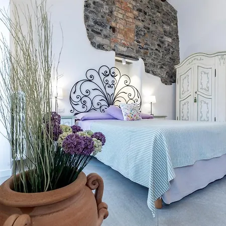 Casa Contrada Bella