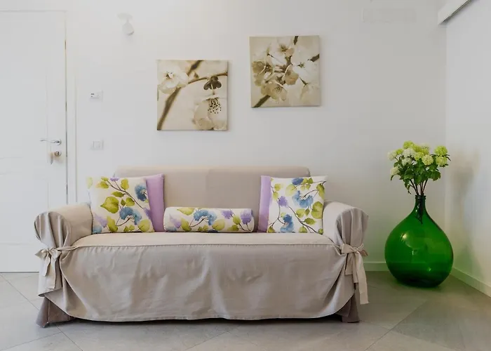 Casa Contrada Bella Varenna