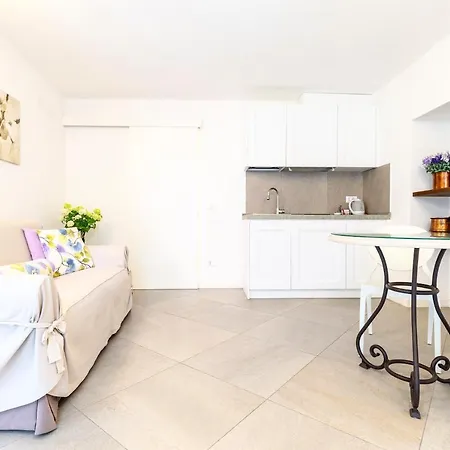 게스트하우스 Casa Contrada Bella 3*